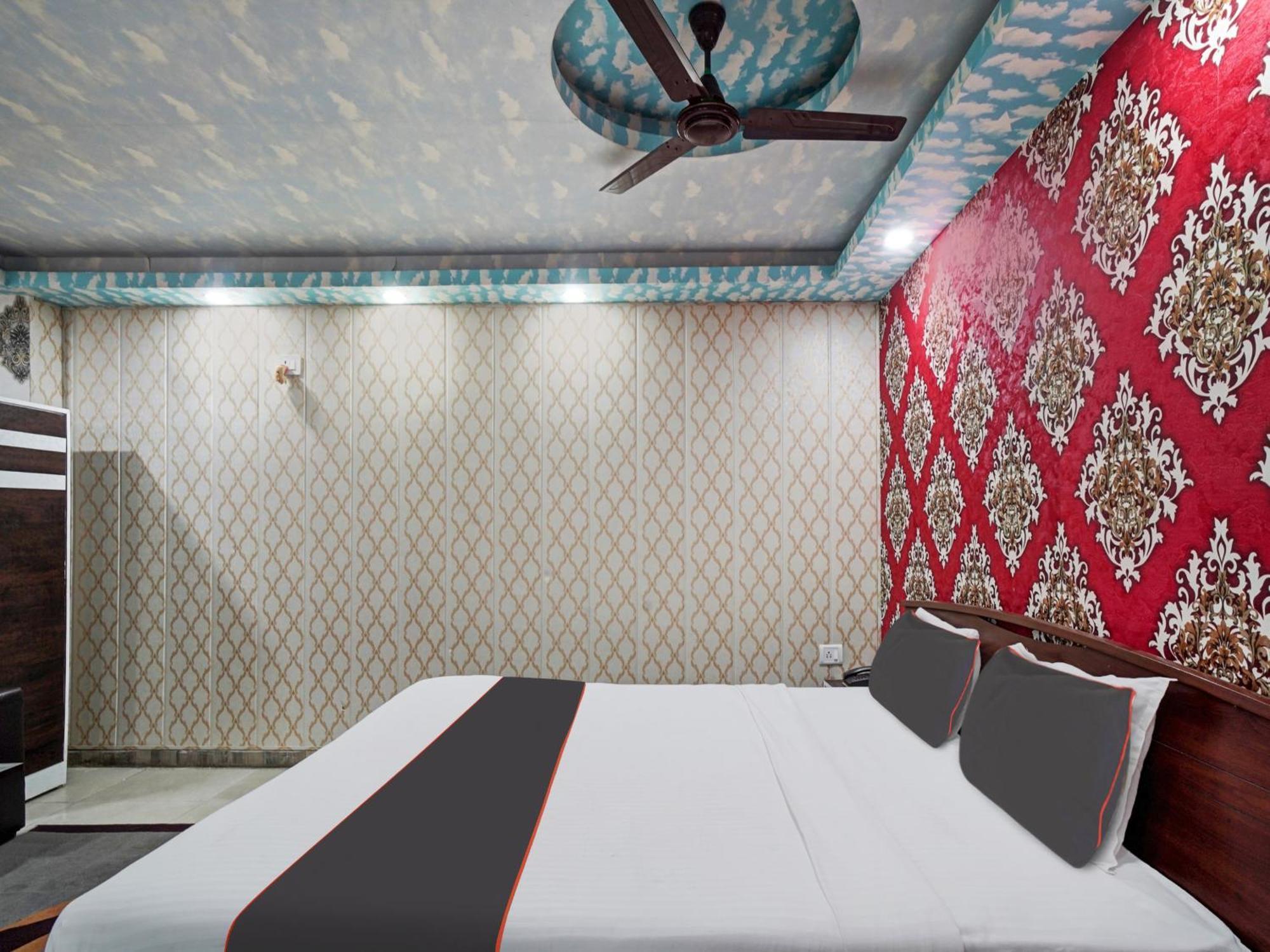 Oyo 47006 호텔 마가드 팰리스 Danapur 외부 사진